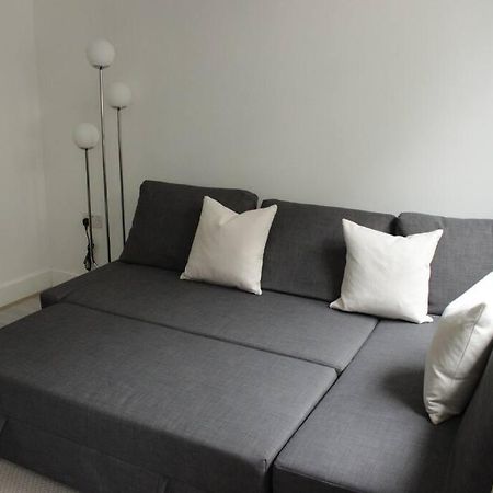 2 Bedroom Central London Apartment Modern And Stylish Exteriör bild