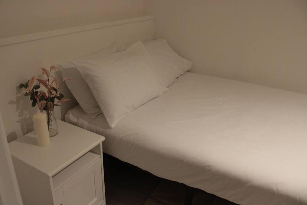 2 Bedroom Central London Apartment Modern And Stylish Exteriör bild